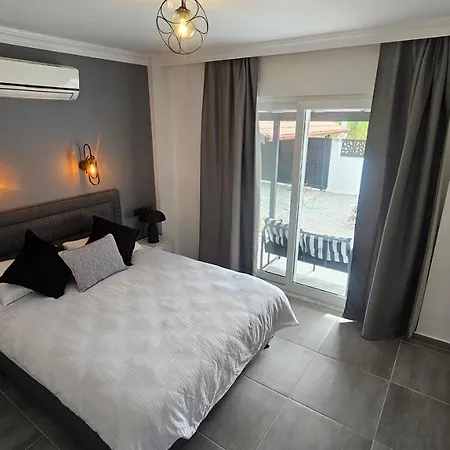 Galaxy ヴィラ ダルヤン